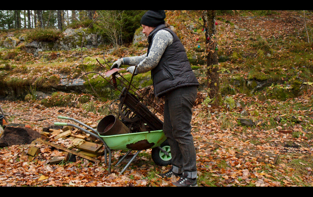 Stillphoto from the video on screen 1.